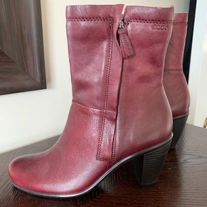 Ecco leather boots